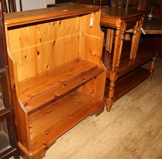 A pine open bookcase, a coffee table and a nest of three tea tables bookcase W.95cm